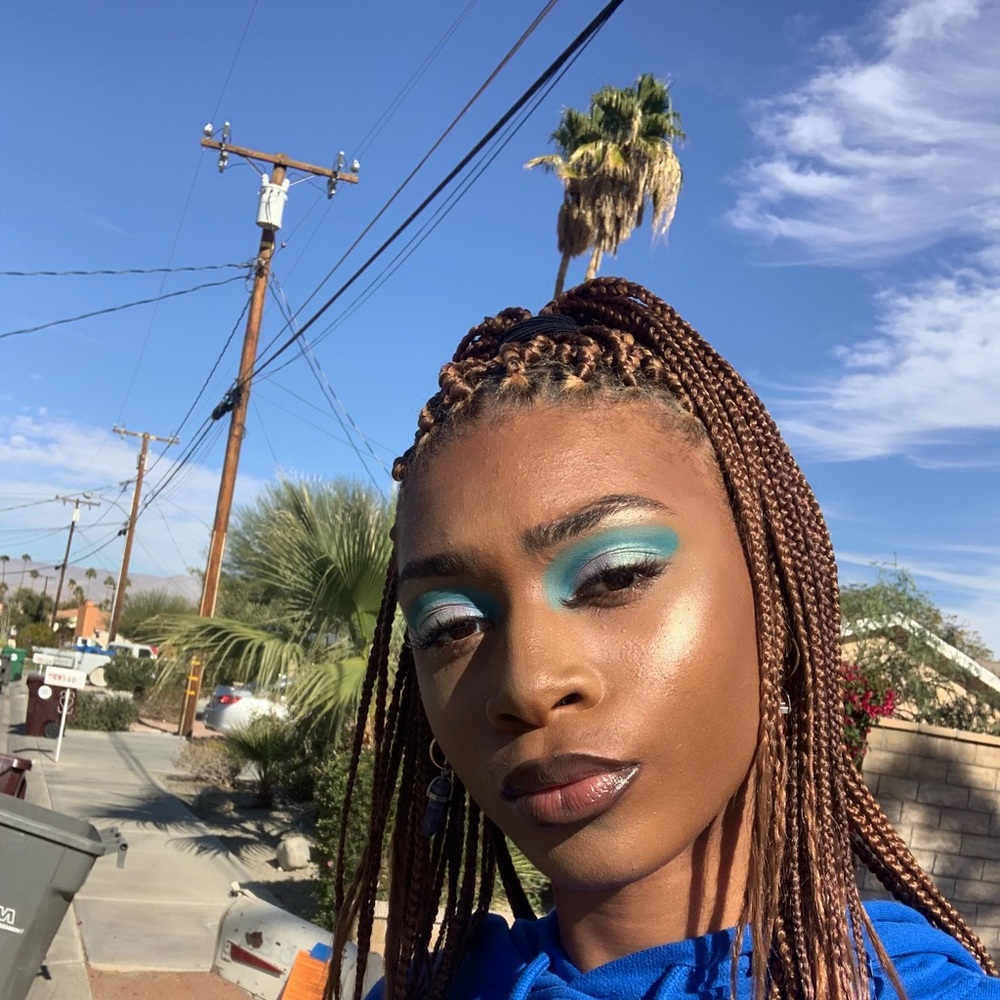 Meet your Posher, Dior